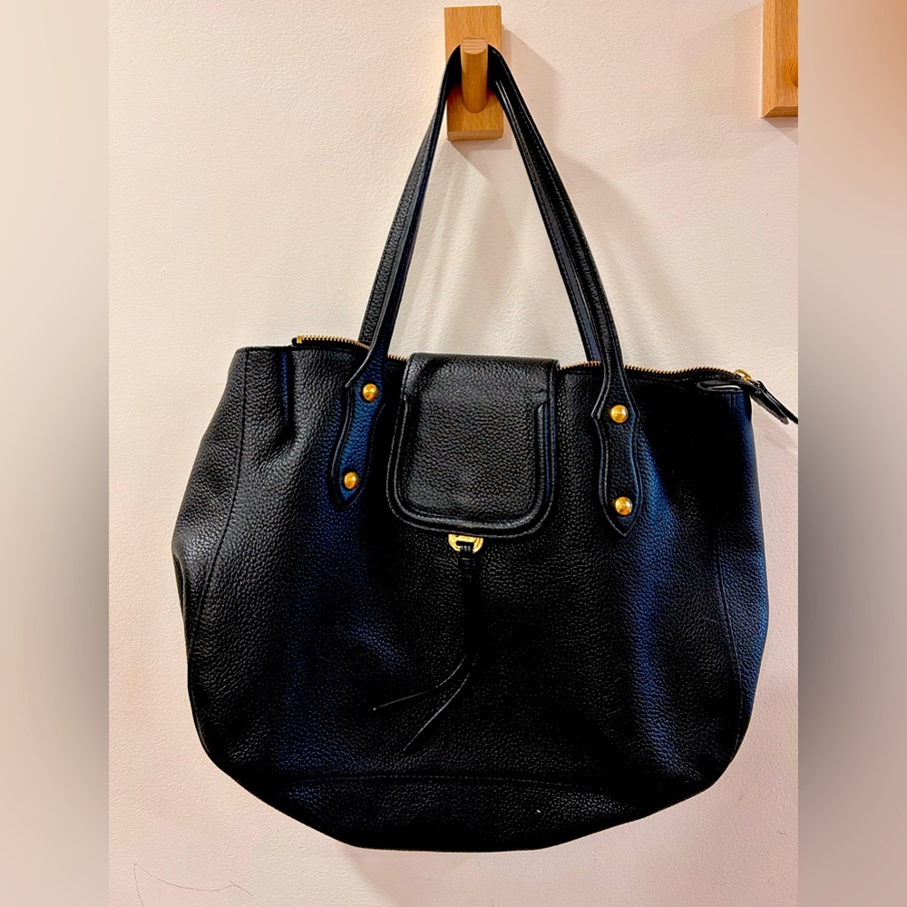 Annabel Ingall, black tote bag